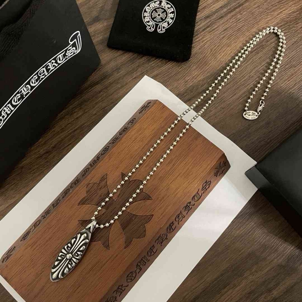 Chrome Heart Fashionable Spring Necklace